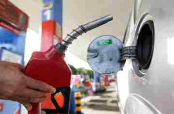  Combustível: governo prevê queda de preço se petróleo mantiver cotação 